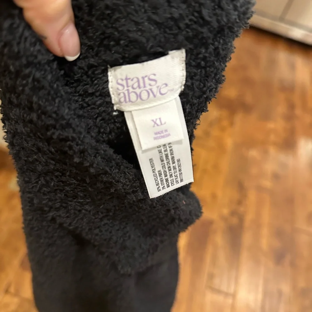 Stars Above Black Fuzzy Sweater Shorts‎ XL